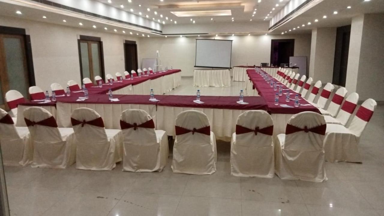 Shelter Hotel Lucknow Luaran gambar