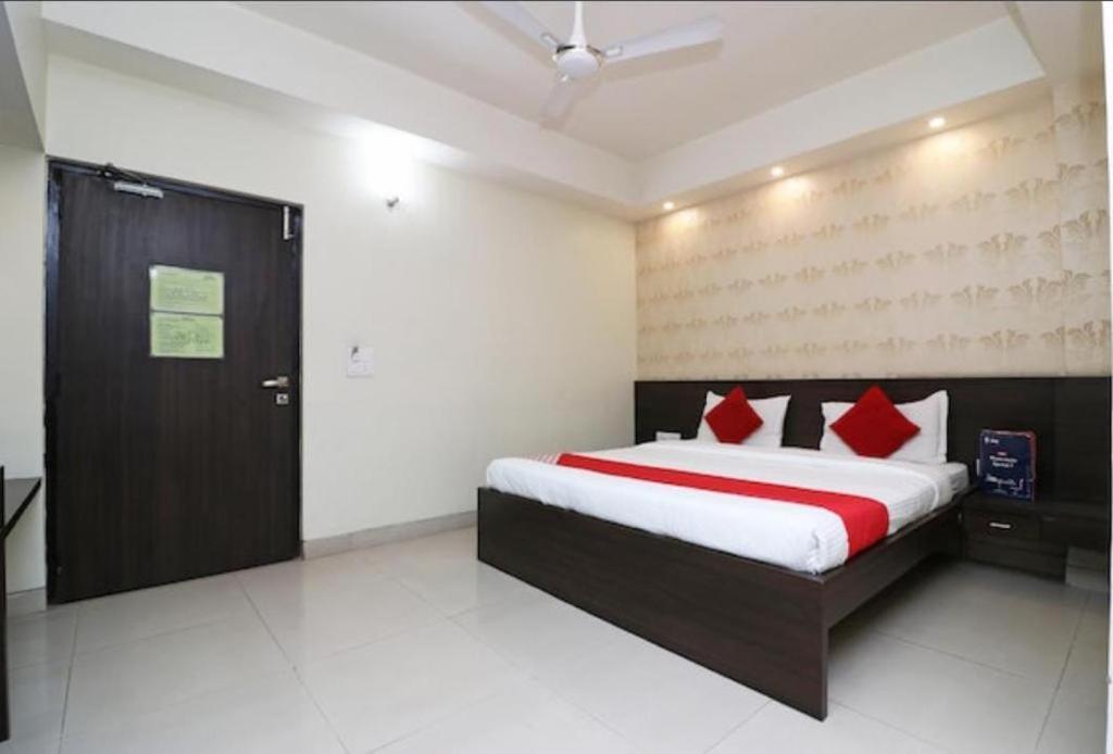 Shelter Hotel Lucknow Luaran gambar