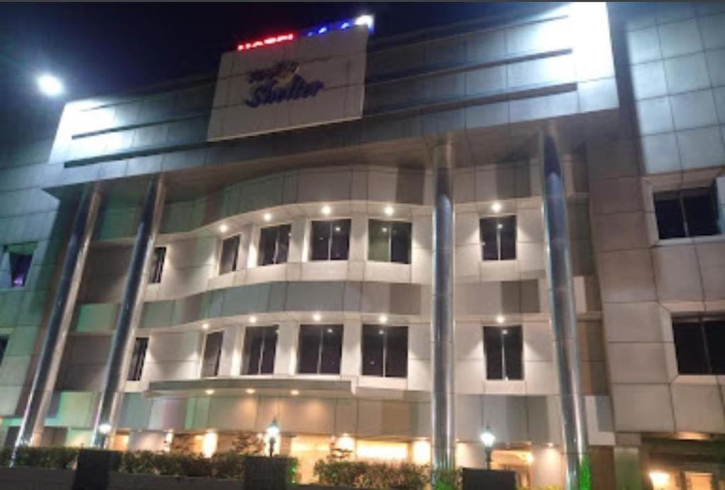 Shelter Hotel Lucknow Luaran gambar